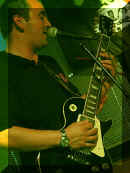 Img_0383_b_green.jpg (50291 Byte)